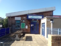 Front entrance to West Street Children's Centre